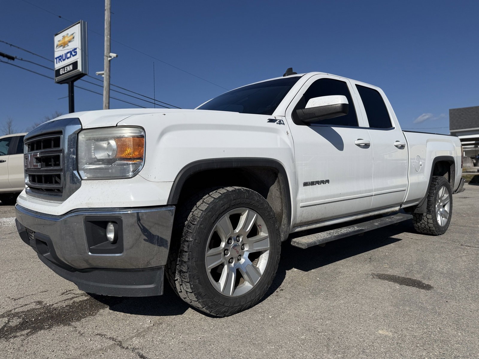 Used 2015 GMC Sierra 1500 SLE with VIN 1GTV2UEC8FZ166054 for sale in Eminence, KY