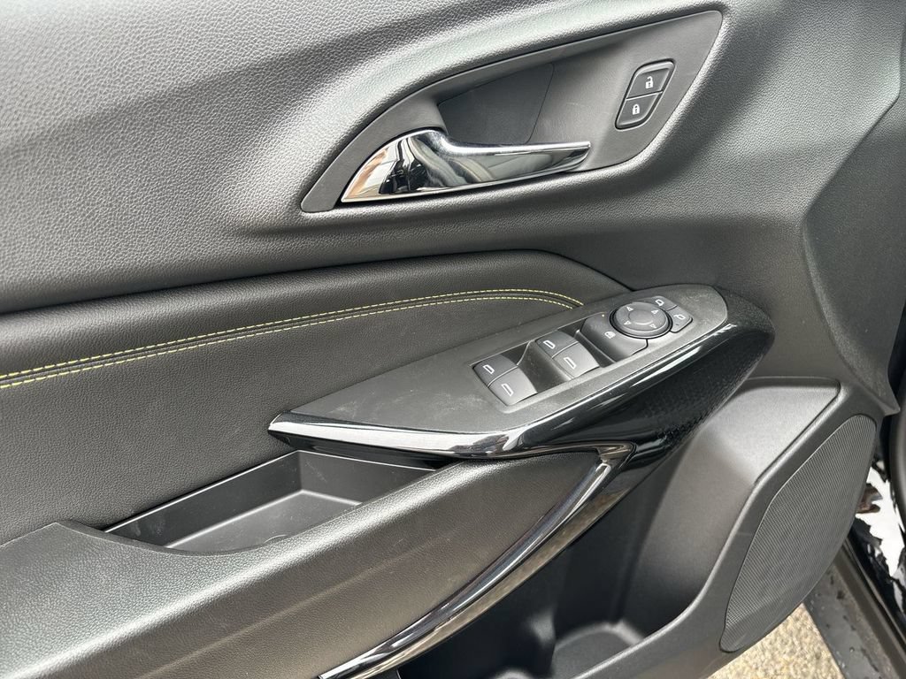 New 2026 Mosaic Black Metallic Chevrolet LT image 21