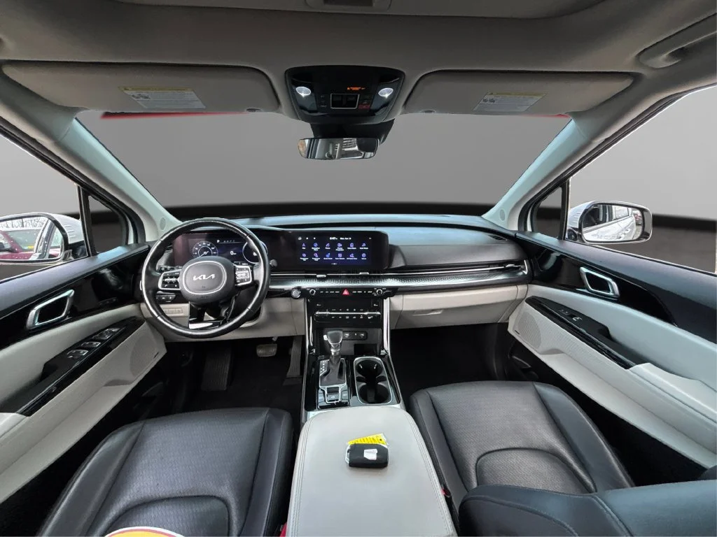 Used 2023 White Kia SX Prestige image 29
