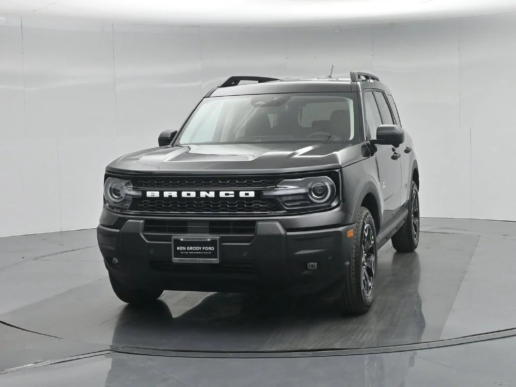 New 2026 Shadow Black Ford Outer Banks image 55