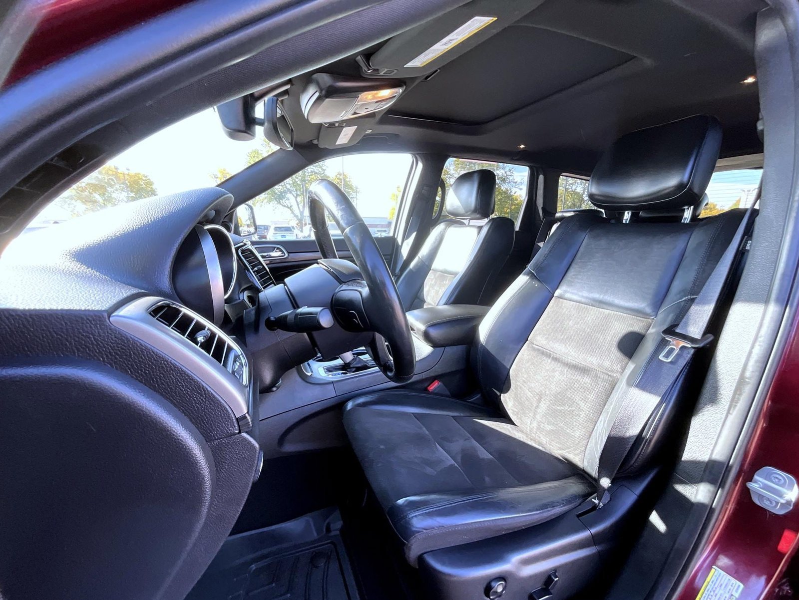 Certified Used 2020 Red Jeep Altitude image 11