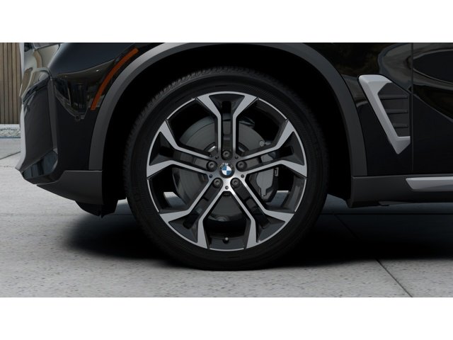 New 2026 Black Sapphire Metallic BMW sDrive40i image 7