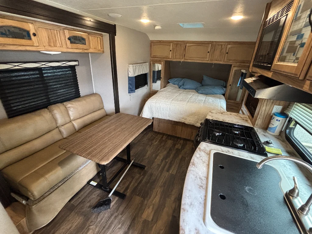 Used 2018 WHITE FOREST RIVER M-192-RBS image 16