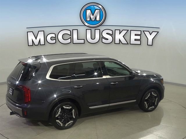 Used 2025 Gray Kia S image 4