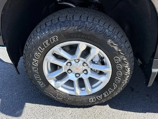 2026 Chevrolet Silverado 1500 LT - Photo 9
