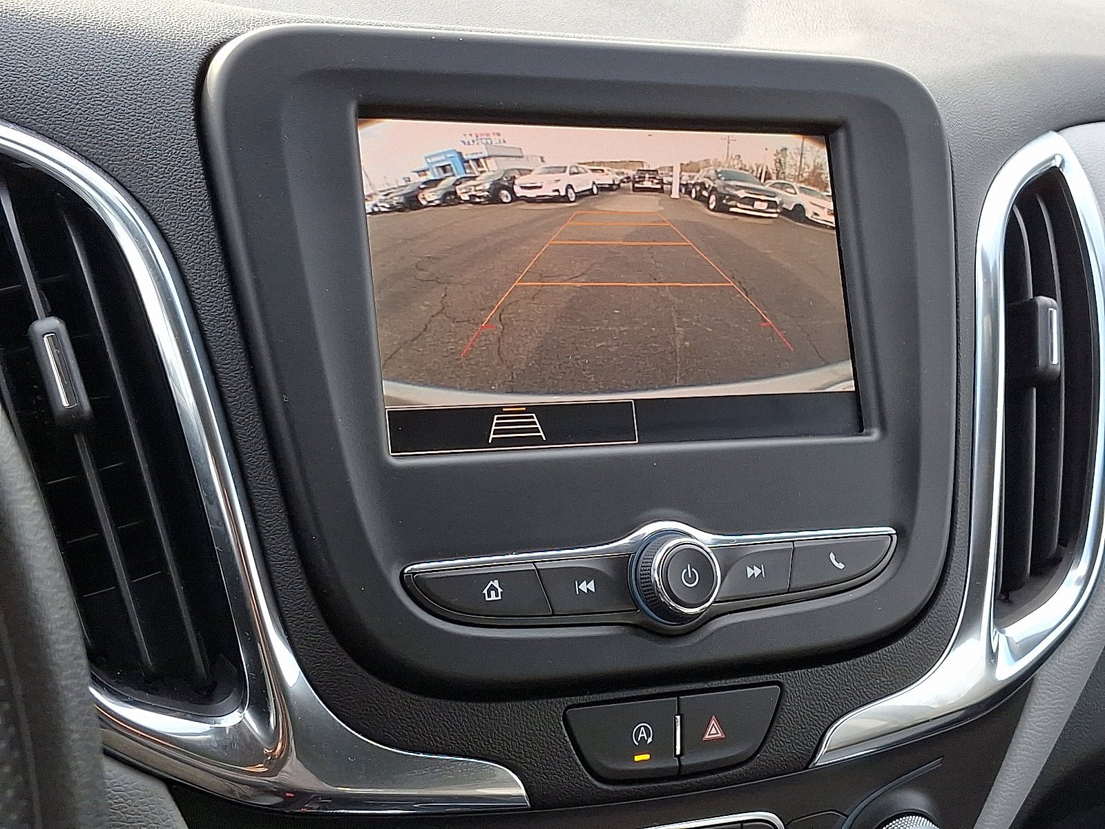 2024 Chevrolet Equinox LS - Photo 17