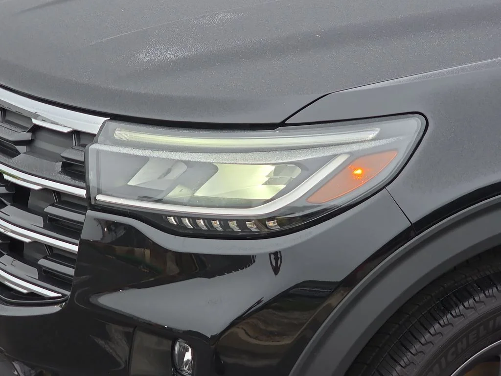 New 2026 Agate Black Metallic Ford Active image 28