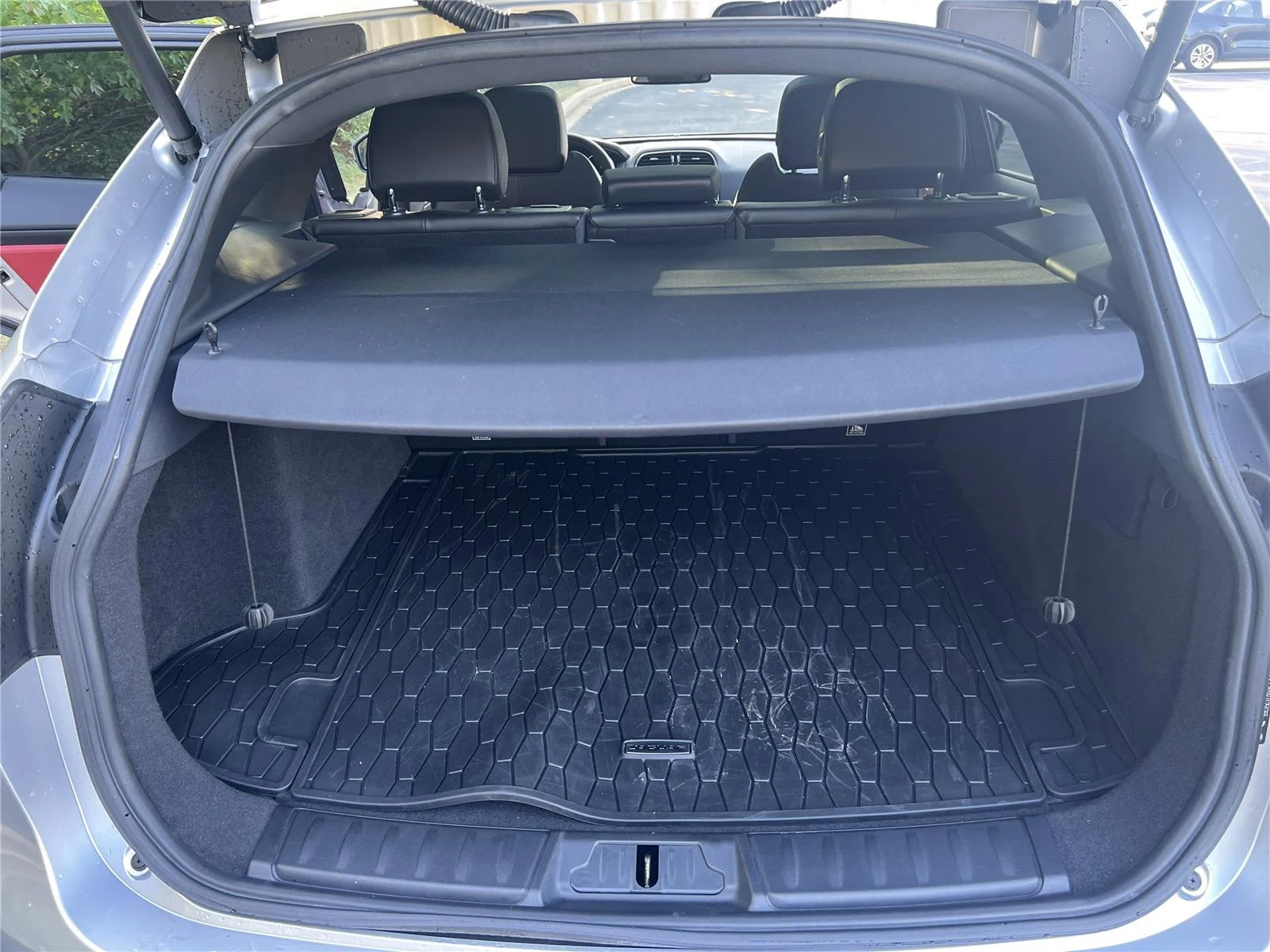 Used 2018  Jaguar 20d R-Sport image 28
