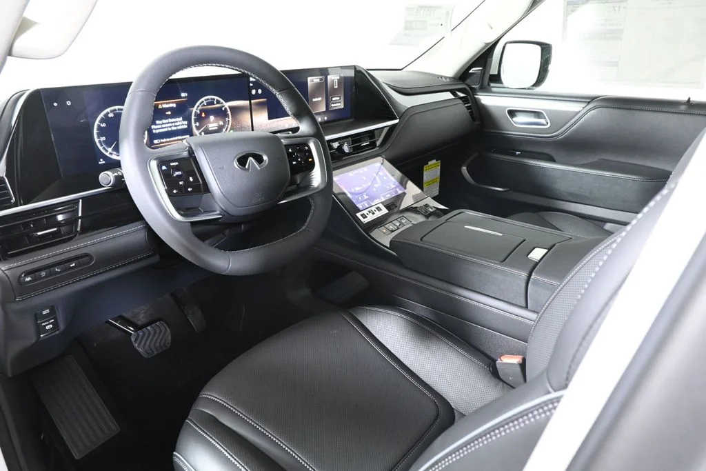 New 2027 White INFINITI LUXE image 14
