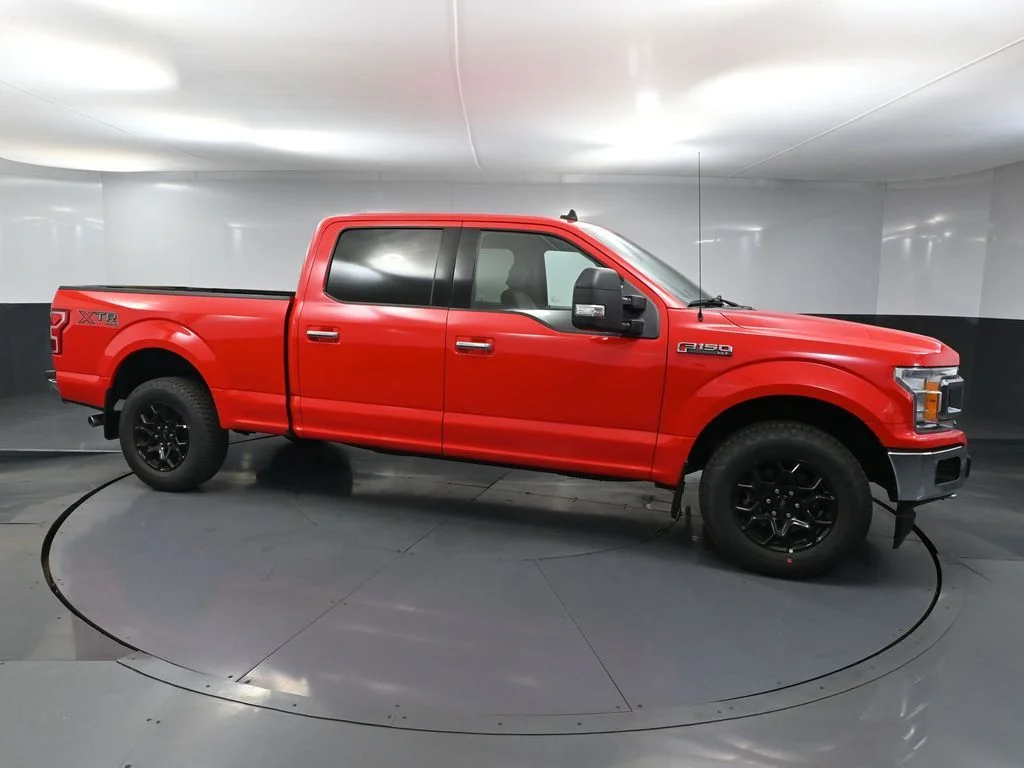 Used 2020 Red Ford XLT image 2