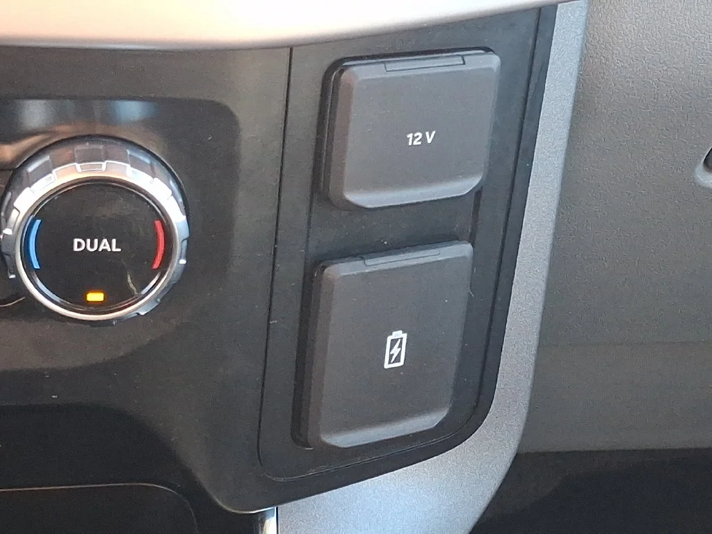 Used 2023 White Ford XLT image 26