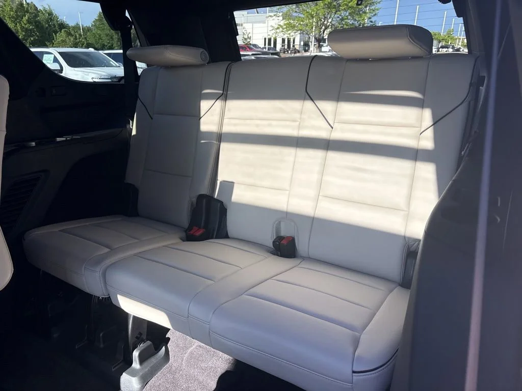 Certified Used 2023 Crystal White Tricoat Cadillac Sport image 18