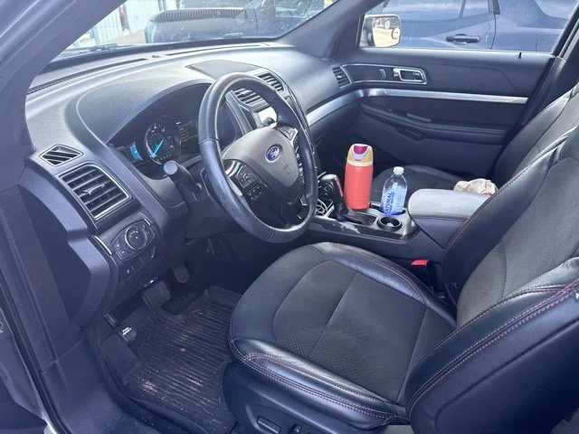 Used 2019 Gray Ford XLT image 33
