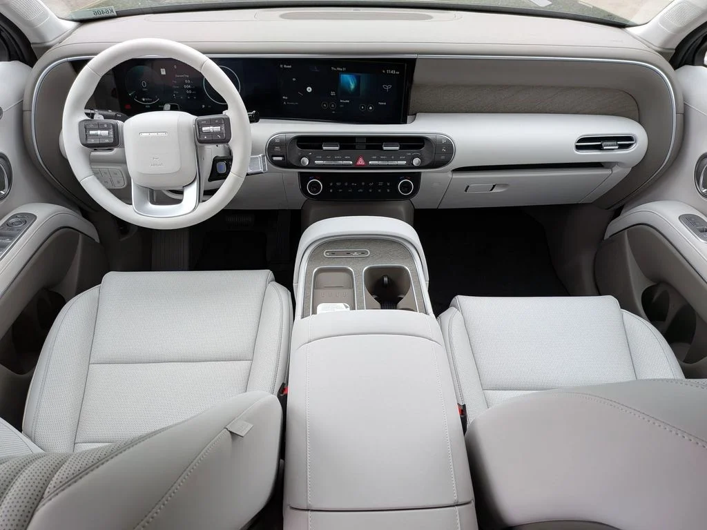 New 2026 Black Hyundai SEL Premium image 27