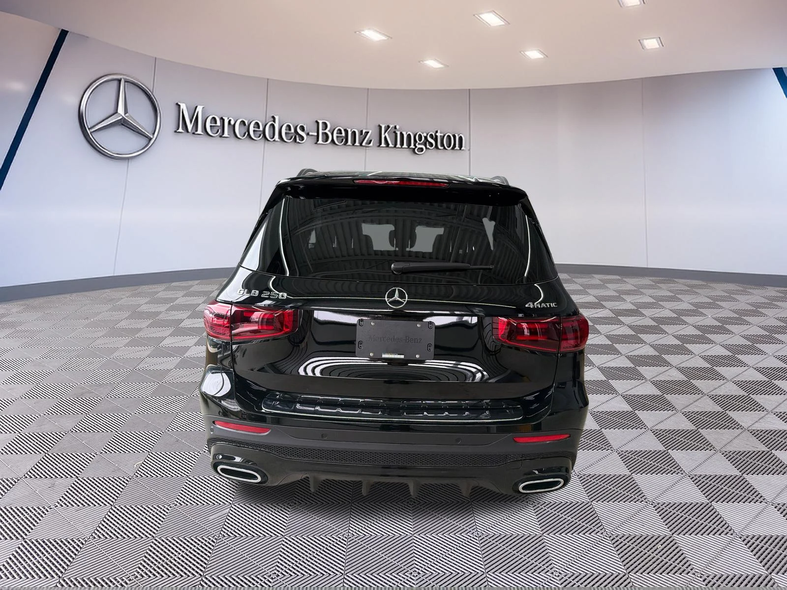 Used 2026 Black Mercedes-Benz GLB 250 4MATIC SUV image 6