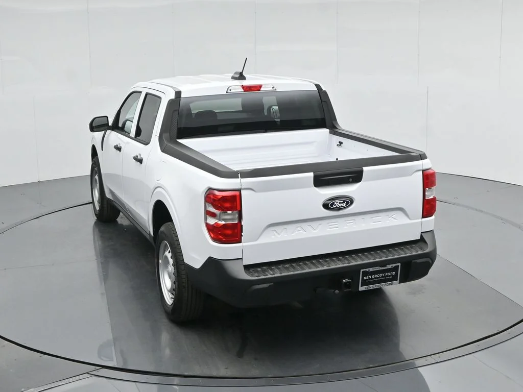 New 2026 Oxford White Ford XL image 38