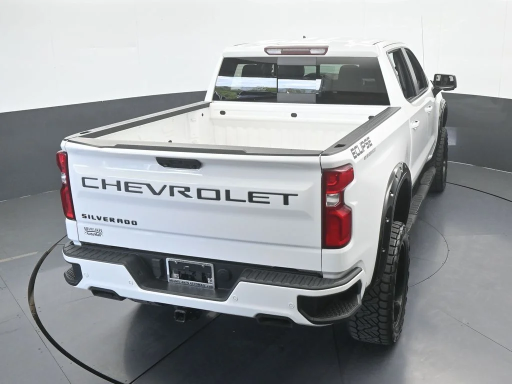 Used 2022 Summit White Chevrolet RST image 56