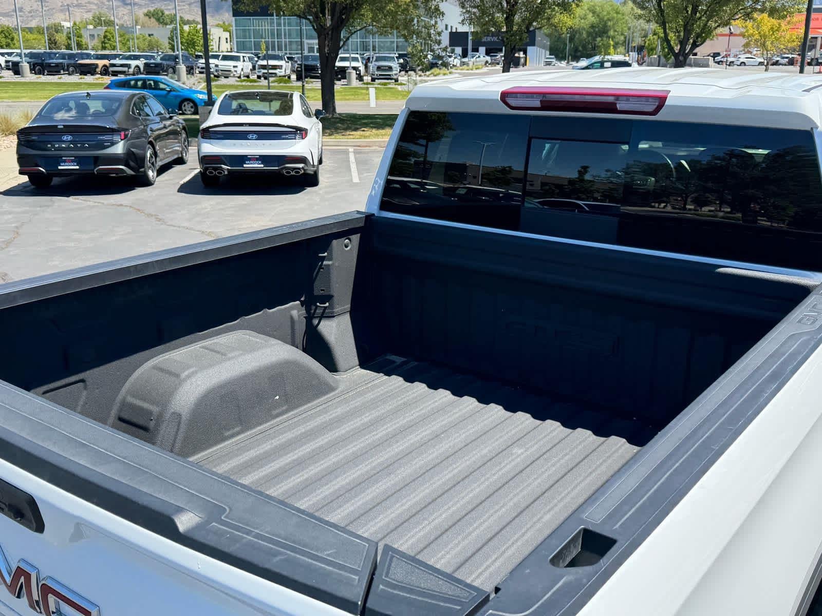 2024 GMC Sierra 1500 AT4 - Photo 8