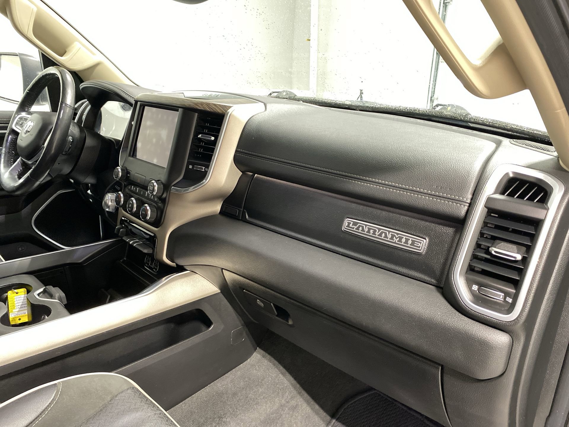 Used 2020 Granite Crystal Metallic Clearcoat  Ram Laramie image 28