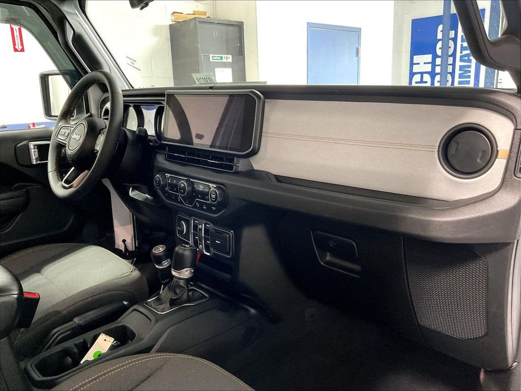 Used 2024 White Jeep Sport S 4xe image 14