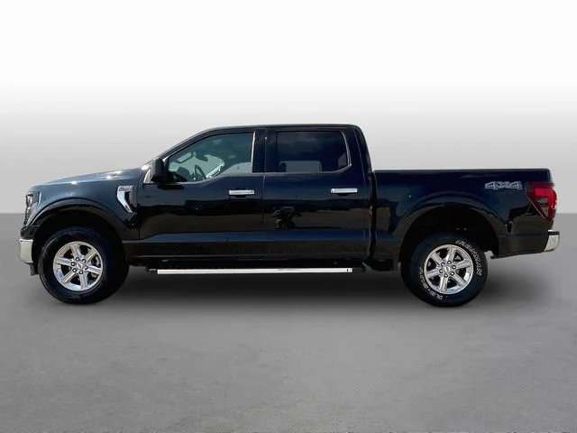Used 2025 Black Ford XLT image 4