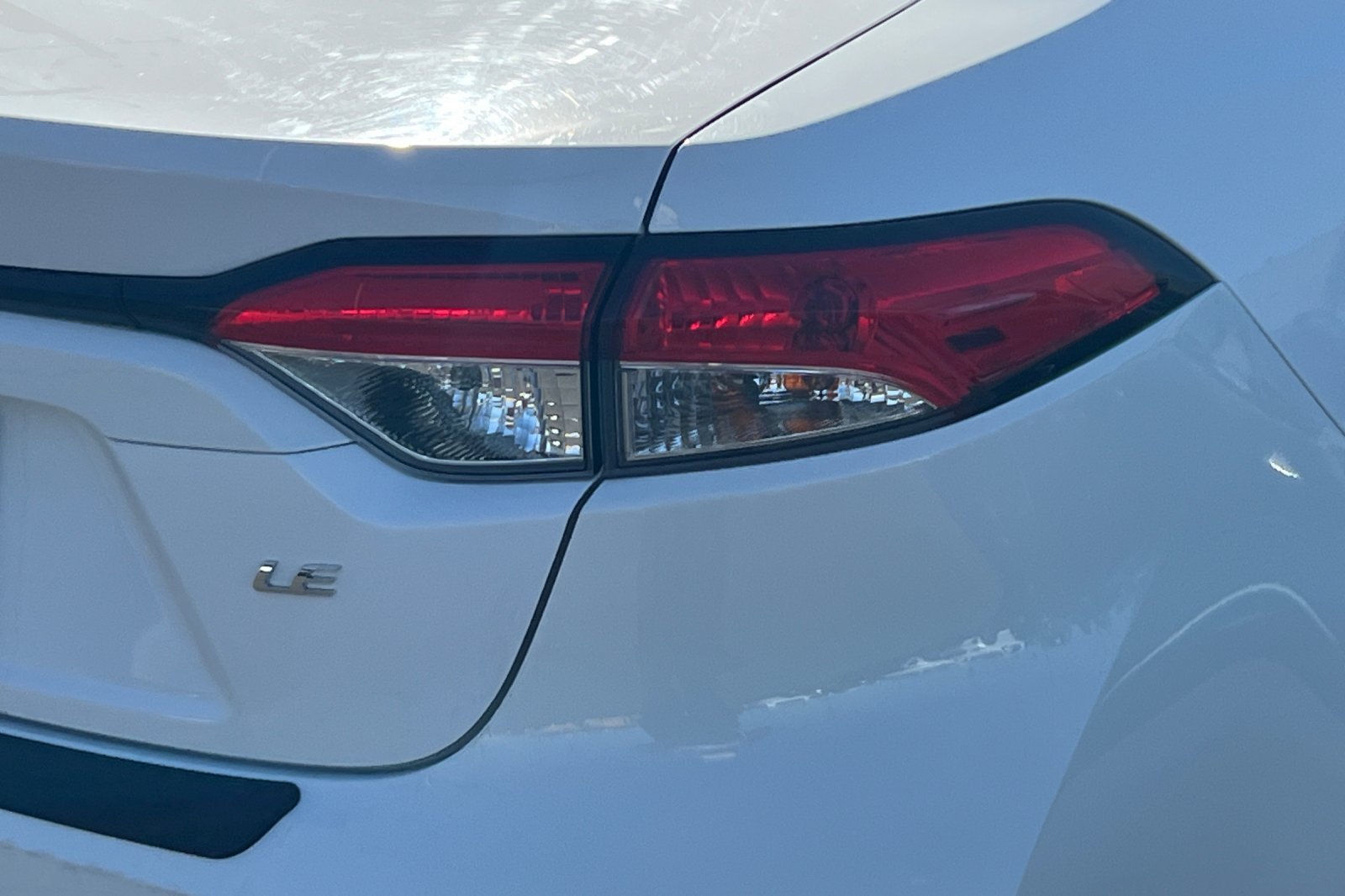 Certified Used 2022 White Toyota LE image 25