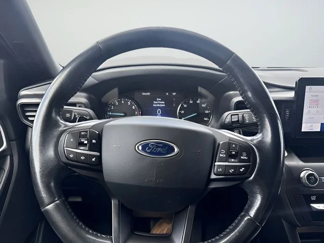 Used 2020 Blue Ford XLT image 14