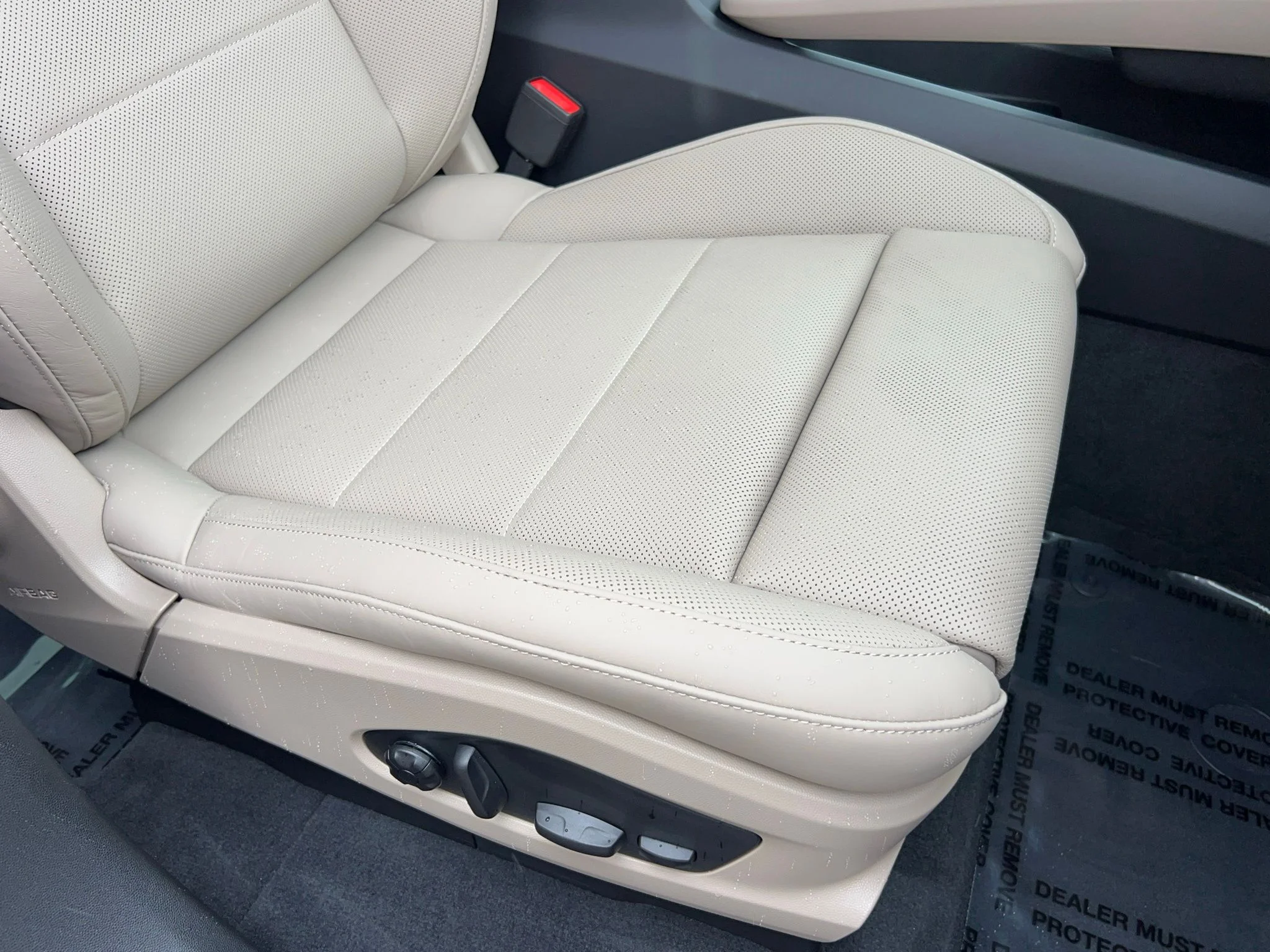 Used 2025 White Porsche 4 image 41