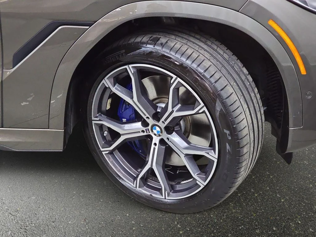 Used 2020 Manhattan Green Metallic BMW M50i image 34