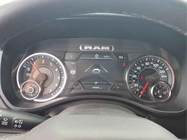 Used 2025  Ram Laramie image 11