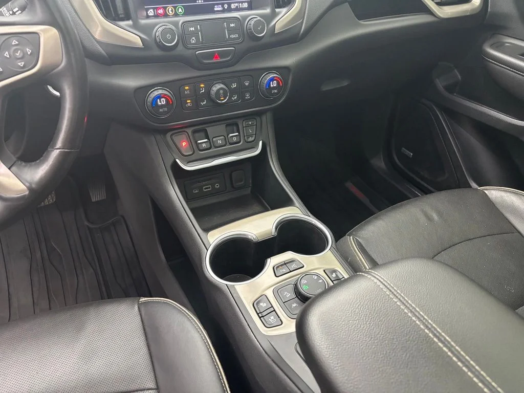 Used 2020 Black GMC Denali image 26