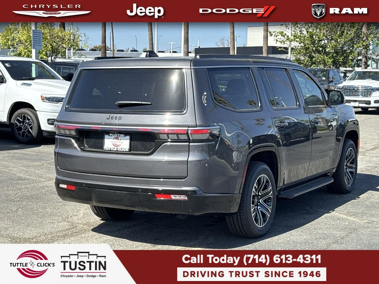 New 2026 Baltic-Gray Metallic Clear-Coat Exterior Paint Jeep 4DR 2WD image 10