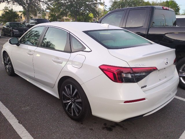 Used 2024 White Honda EX image 4