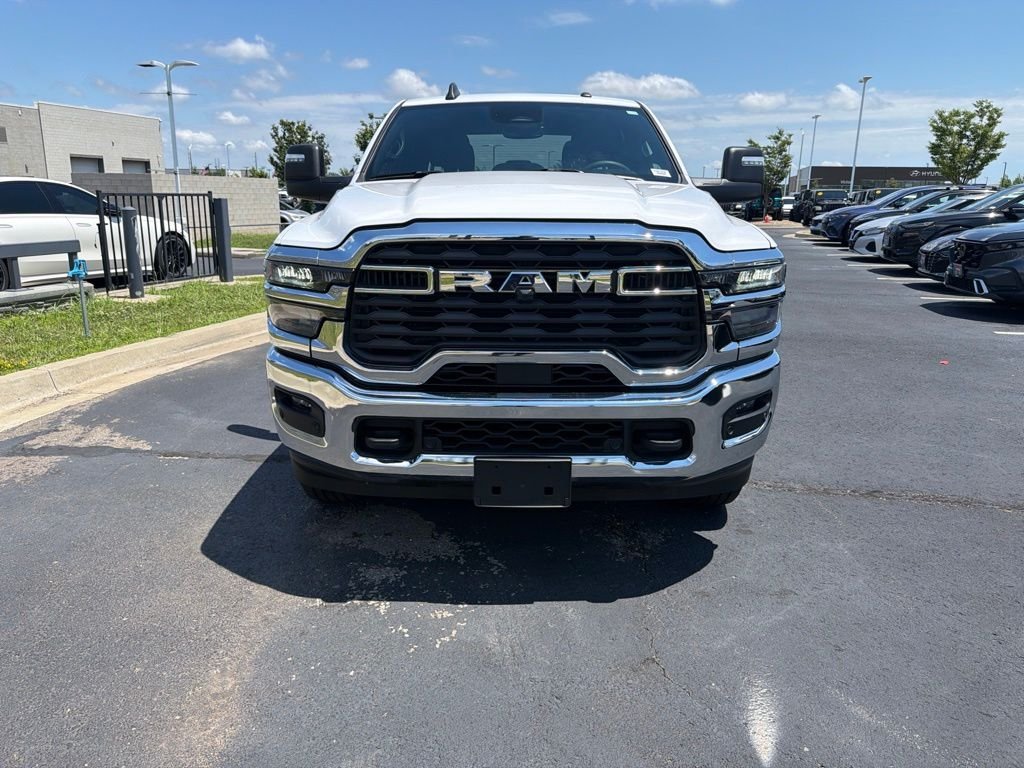 Used 2025 White Ram Big Horn image 2