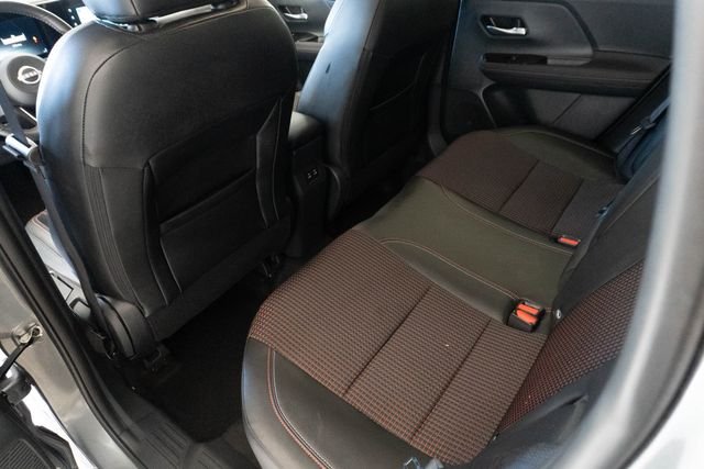 Used 2025 Gray Nissan SR image 7