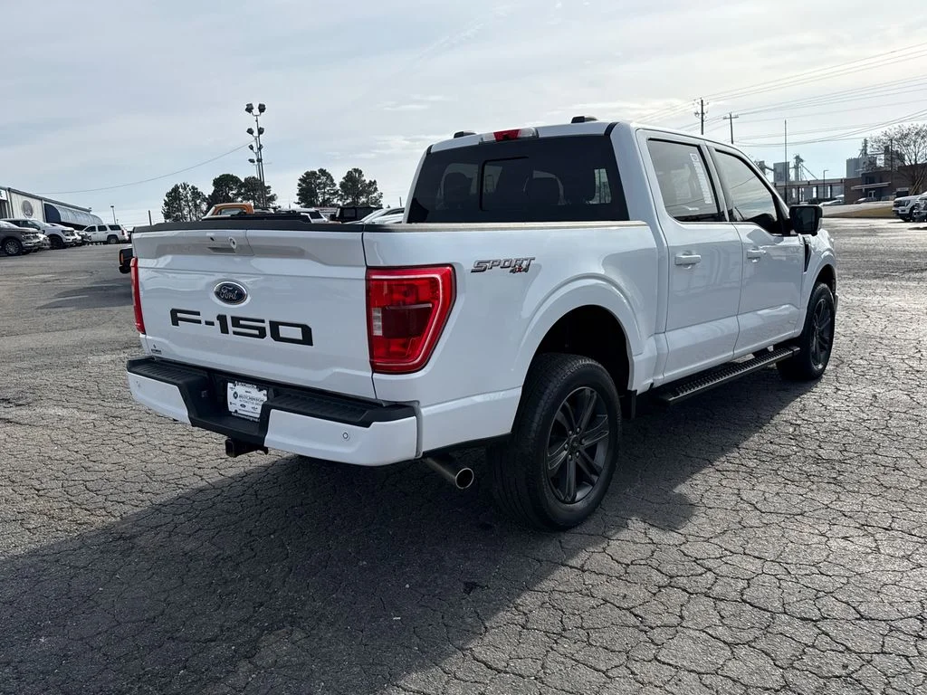 Used 2023 White Ford XLT image 7