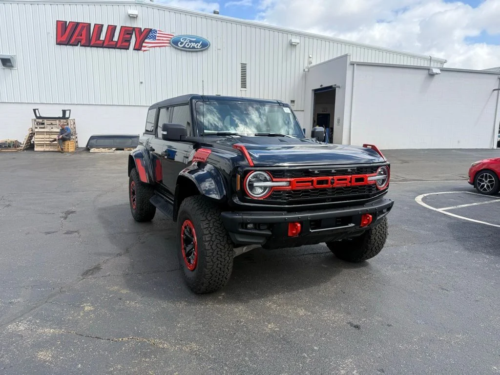 2025 Ford Bronco Raptor 4x4's photo