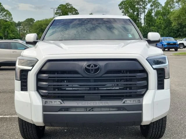 2024 Toyota Tundra SR5 - Photo 10