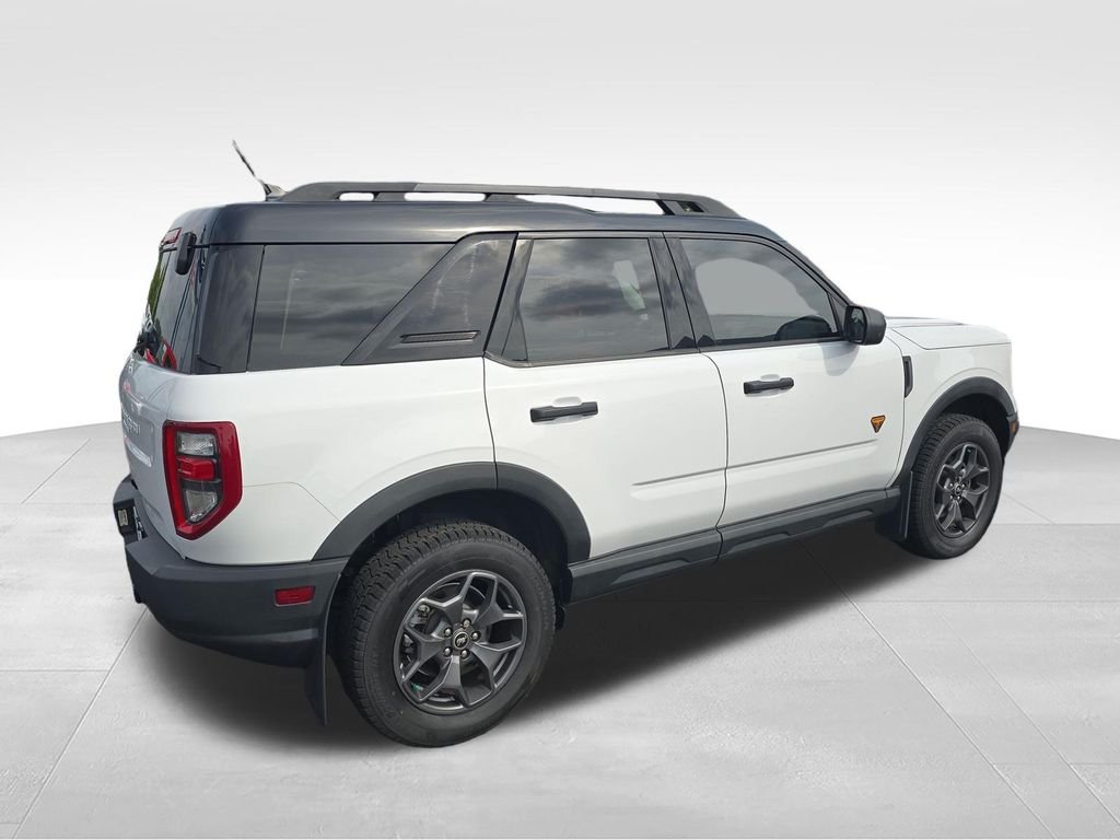 Used 2021 White Ford Badlands image 5