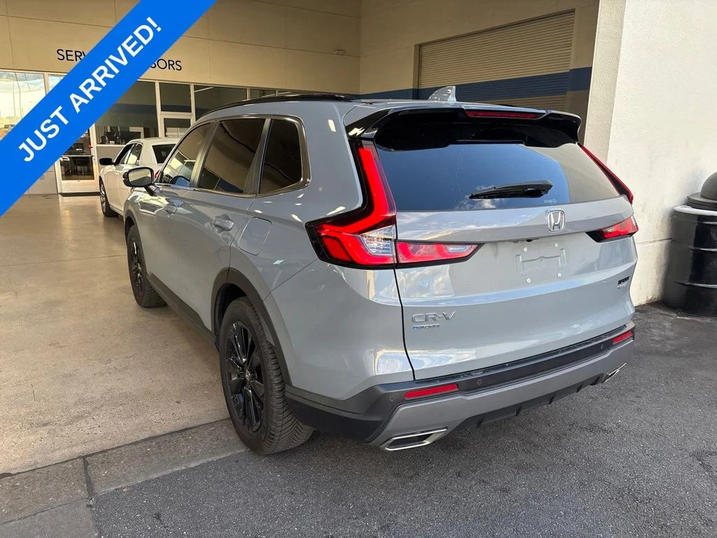 2023 Honda CR-V Sport Touring - Photo 4