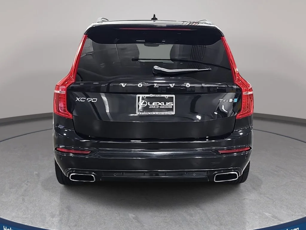 Used 2017 Black Volvo T6 R-Design image 7