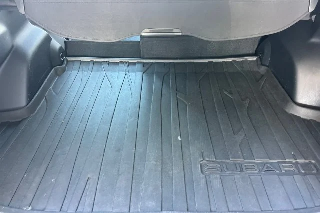 Used 2017 Gray Subaru 2.5i Limited image 16