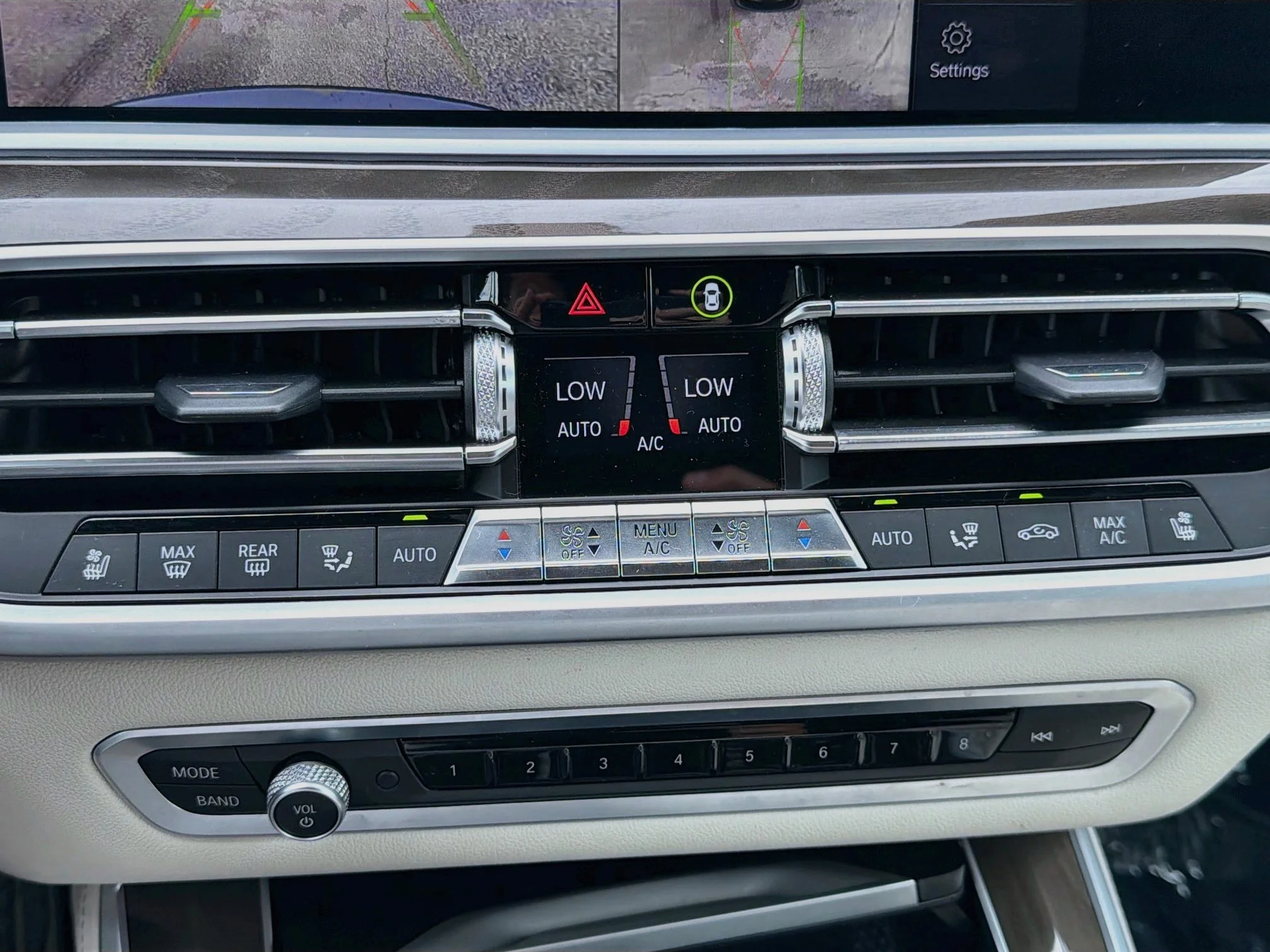 Used 2022 Arctic Grey Metallic BMW sDrive40i image 35