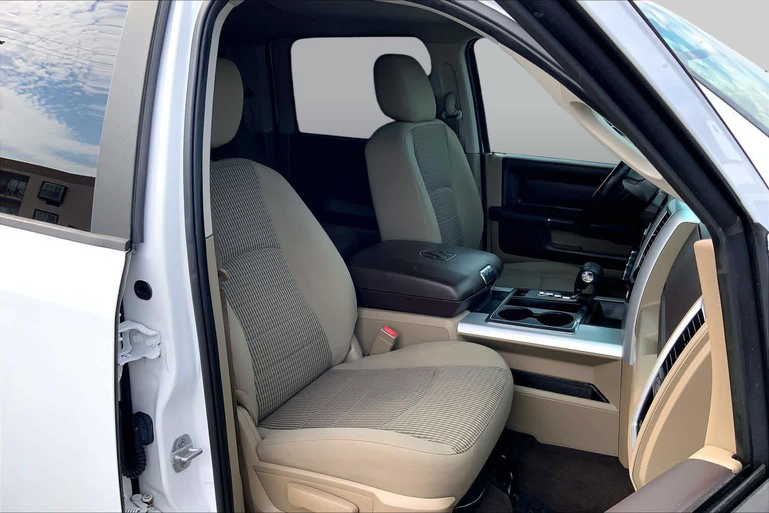 Used 2012 Bright White Ram Lone Star image 8