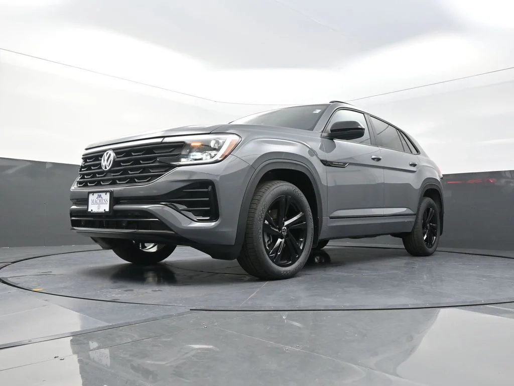 New 2026  Volkswagen 2.0T SEL R-Line Black image 24