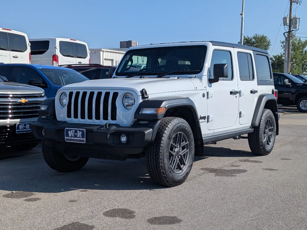 Used 2024 Bright White Clearcoat Jeep Sport RHD image 6