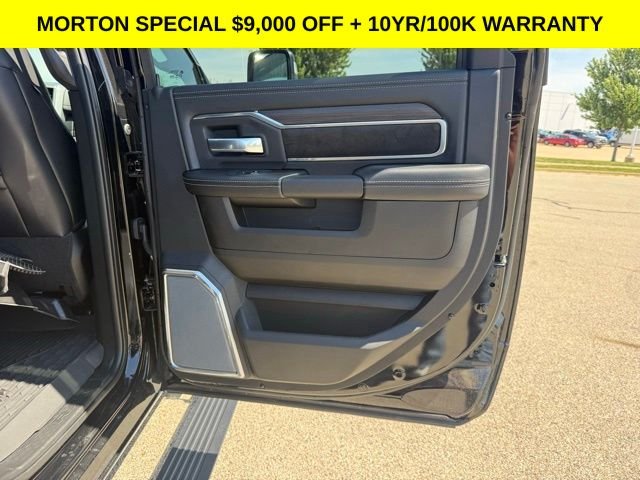 New 2026 Diamond Black Crystal Pearl-Coat Exterior Paint Ram Laramie image 16