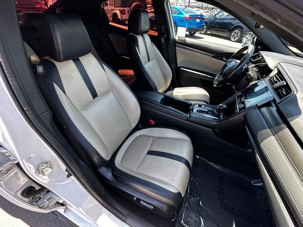 Used 2018  Honda Sport Touring image 12