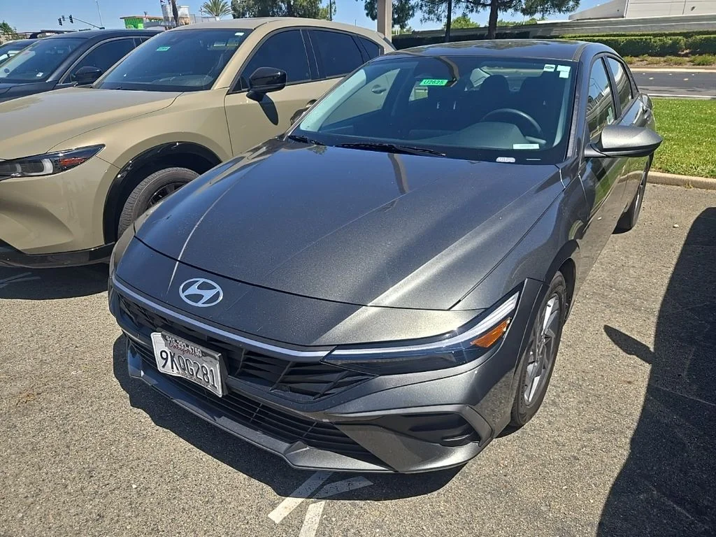 2024 Hyundai Elantra 2.0 SEL IVT's photo