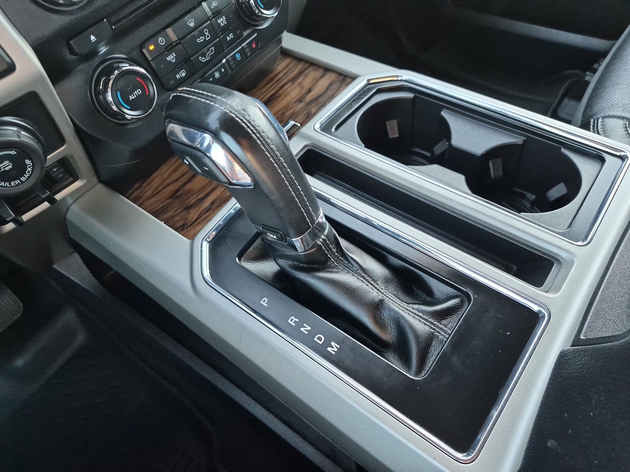 Used 2018 Magnetic Ford LARIAT image 26